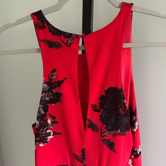 FREE PEOPLE- Cherry Red Floral Mini Dress-Size 2 Flutterby style-EUC - Picture 12 of 12